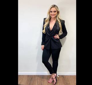 Ellen Rocche feet photo thumbnail