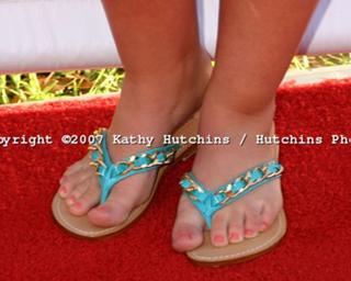 Ellen Woglom feet photo 2