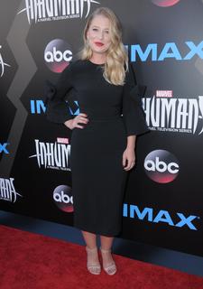Ellen Woglom feet photo 18