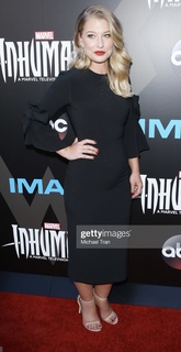 Ellen Woglom feet photo 12