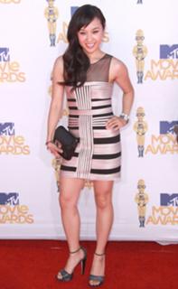 Ellen Wong feet photo 8