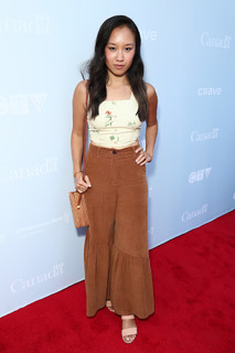 Ellen Wong feet photo 3