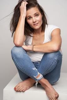 Ellen Wroe feet photo 6