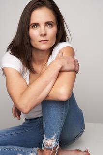 Ellen Wroe feet photo 5