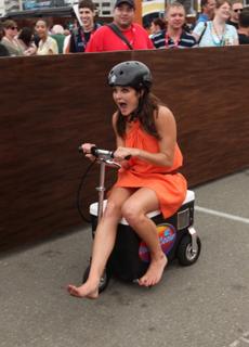 Ellen Wroe feet photo 7
