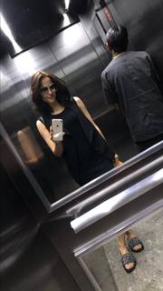Elli Avrram feet photo thumbnail