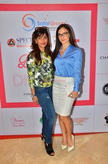 Elli Avrram feet photo thumbnail