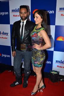 Elli Avrram feet photo thumbnail