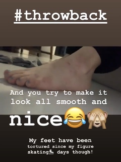 Elli Avrram feet photo thumbnail