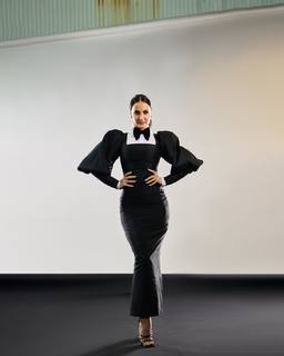 Elli Avrram feet photo thumbnail