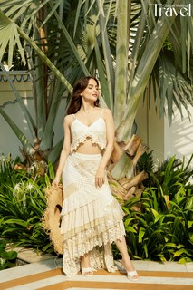 Elli Avrram feet photo thumbnail