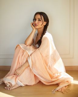 Elli Avrram feet photo 15