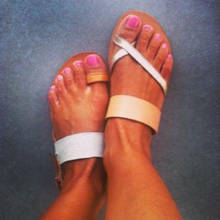 Elli Kokkinou feet photo thumbnail