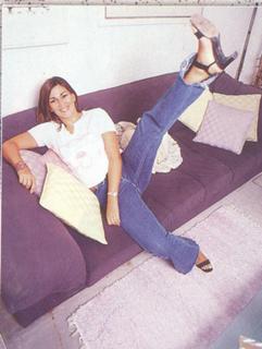 Elli Kokkinou feet photo thumbnail