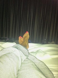 Elli Kokkinou feet photo thumbnail