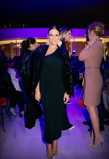 Elli Kokkinou feet photo thumbnail