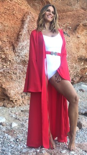 Elli Kokkinou feet photo thumbnail