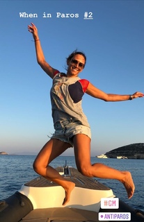 Elli Kokkinou feet photo thumbnail