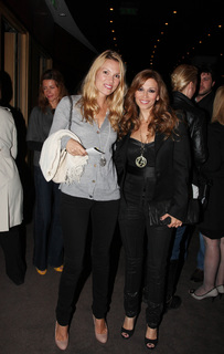 Elli Kokkinou feet photo thumbnail