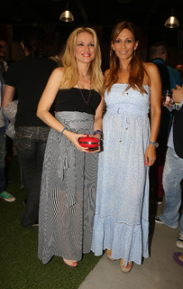 Elli Kokkinou feet photo thumbnail