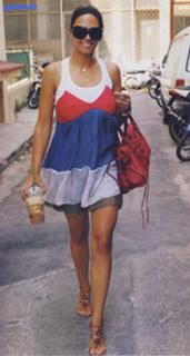 Elli Kokkinou feet photo thumbnail