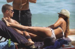 Elli Kokkinou feet photo thumbnail