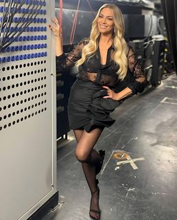 Elli Kokkinou feet photo thumbnail