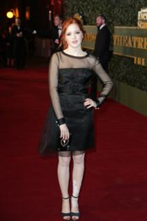 Ellie Bamber feet photo thumbnail