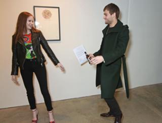 Ellie Bamber feet photo thumbnail