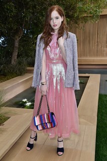 Ellie Bamber feet photo thumbnail