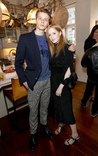 Ellie Bamber feet photo thumbnail