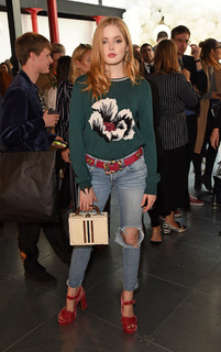 Ellie Bamber feet photo thumbnail