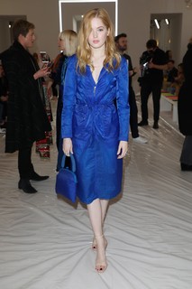 Ellie Bamber feet photo thumbnail