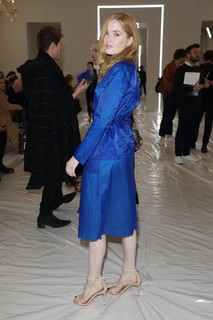 Ellie Bamber feet photo thumbnail