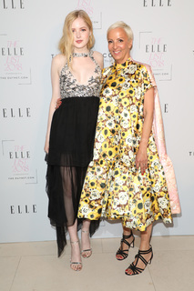 Ellie Bamber feet photo thumbnail