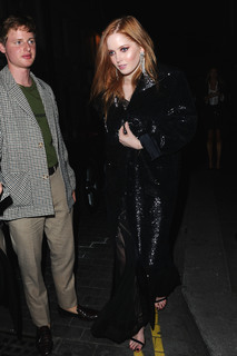 Ellie Bamber feet photo thumbnail