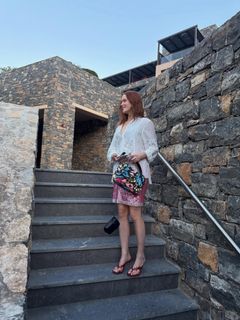 Ellie Bamber feet photo 2