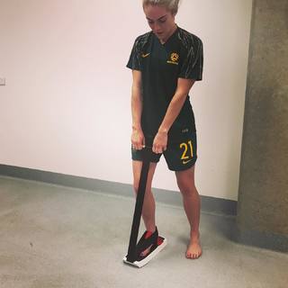 Ellie Carpenter feet photo 8
