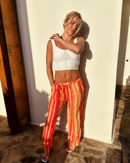 Ellie Carpenter feet photo 14