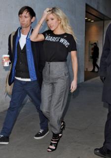 Ellie Goulding feet photo thumbnail