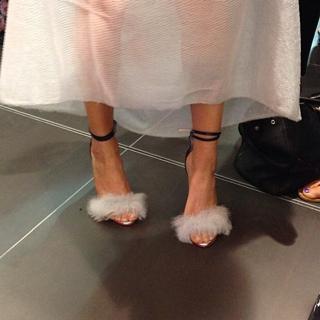 Ellie Goulding feet photo thumbnail