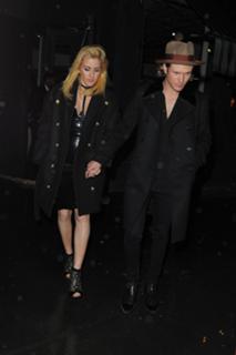 Ellie Goulding feet photo thumbnail