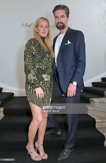 Ellie Goulding feet photo thumbnail