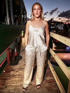 Ellie Goulding feet photo thumbnail