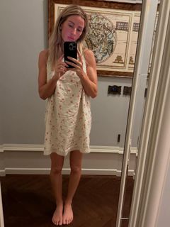 Ellie Goulding feet photo thumbnail