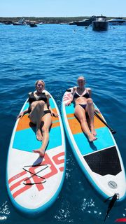 Ellie Goulding feet photo 9