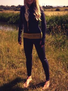 Ellie Harrison feet photo 9