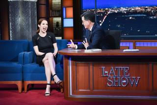 Ellie Kemper feet photo thumbnail