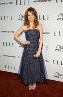 Ellie Kemper feet photo thumbnail