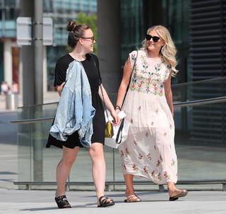 Ellie Leach feet photo 3